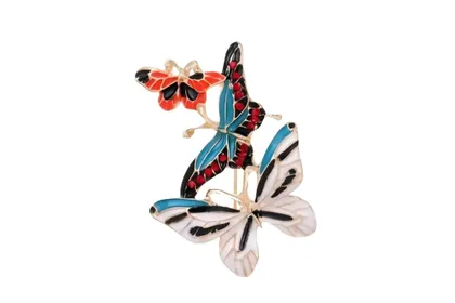 סיכת שלושת הפרפרים