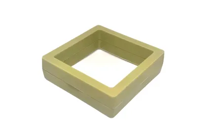 קופסת תצוגה ירוקה קטנה