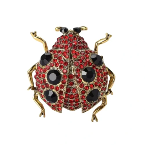 סיכת חיפושית משובצת